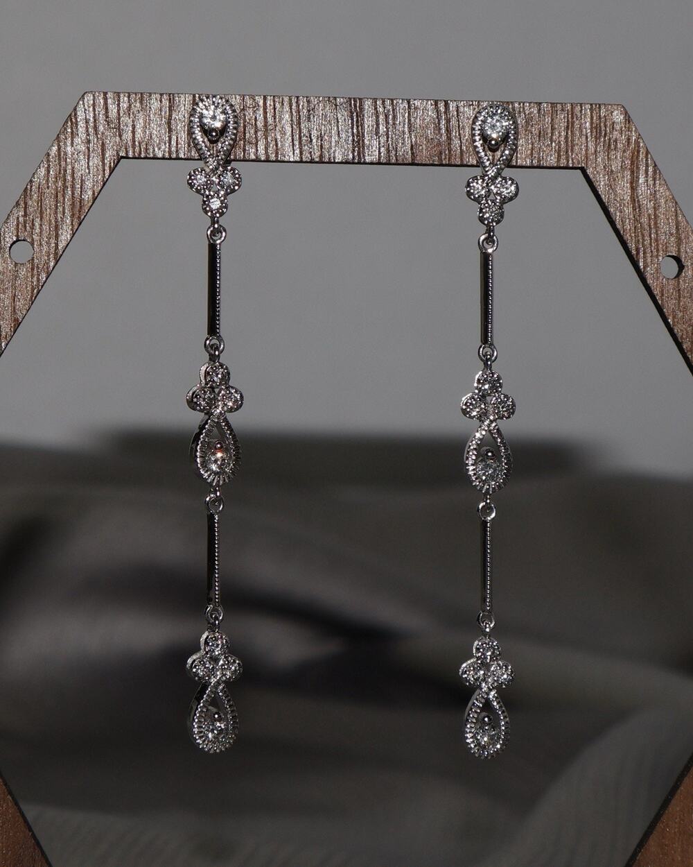14k White Gold Diamond Earrings 4.5G / 2.25in